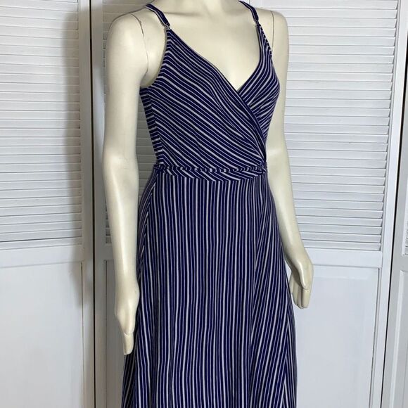 NWOT Navy Striped Jersey Knit Wrap Maxi Dress Medium - Picture 3 of 16